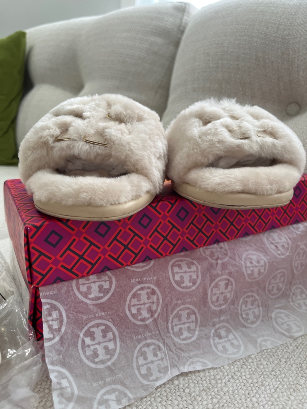 Tory Burch Double T Shearling Slide - Picture 6 of 9